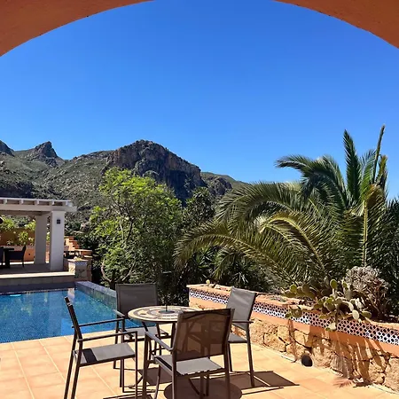 Al Qasr Mountain Retreat In The Heart Of Cortijo Cabrera Villa