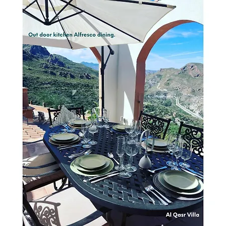Al Qasr Mountain Retreat In The Heart Of Cortijo Cabrera *