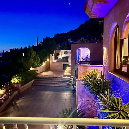 Al Qasr Mountain Retreat In The Heart Of Cortijo Cabrera 빌라